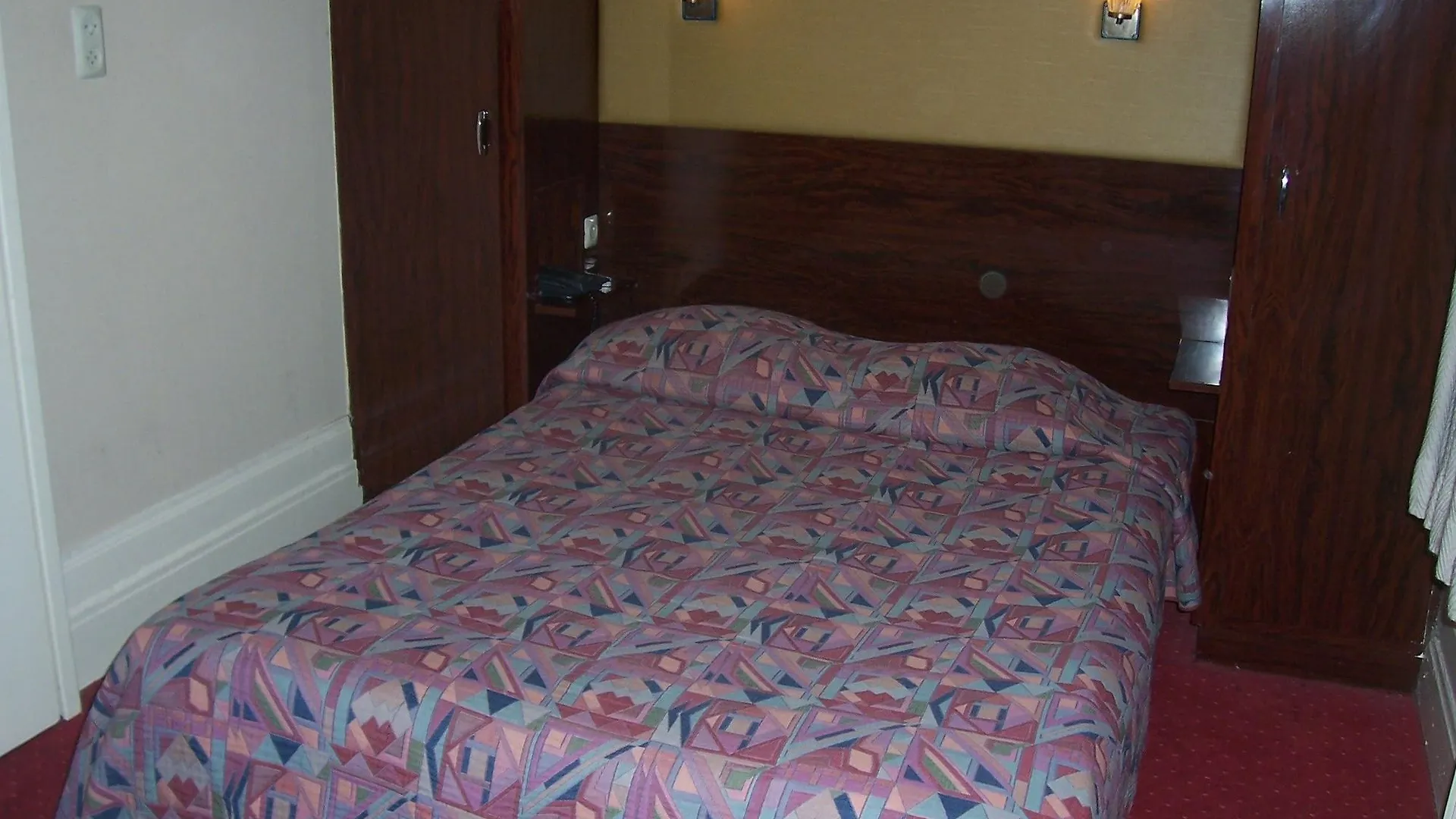 Hotel Manhattan Брюссель Бельгия
