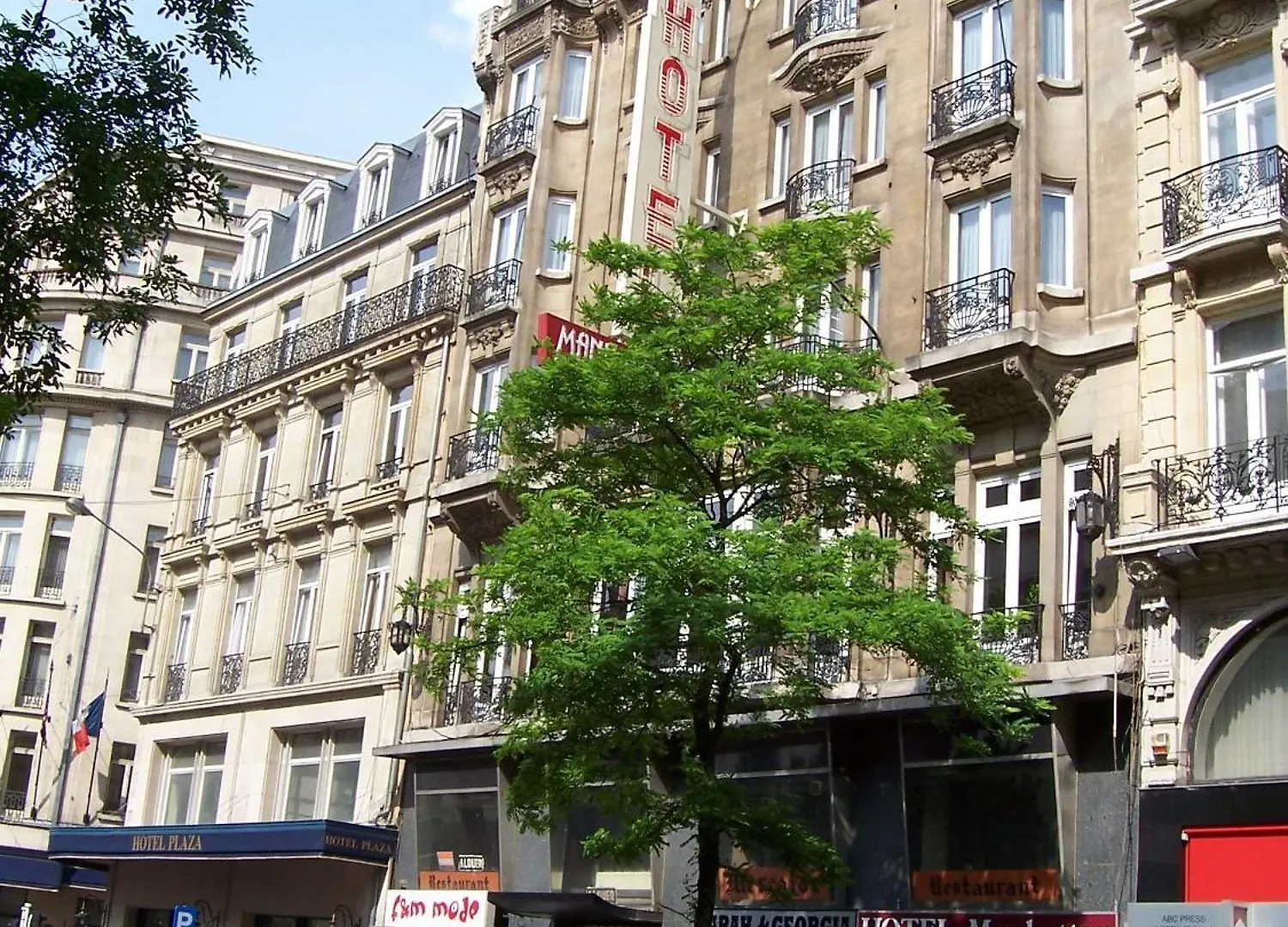 Hotel Manhattan location